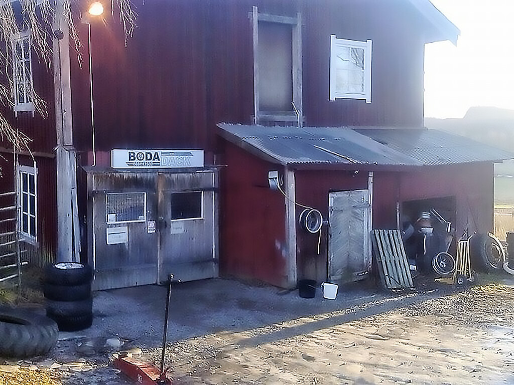 Utsidan av Boda Däck i Torpshammar.