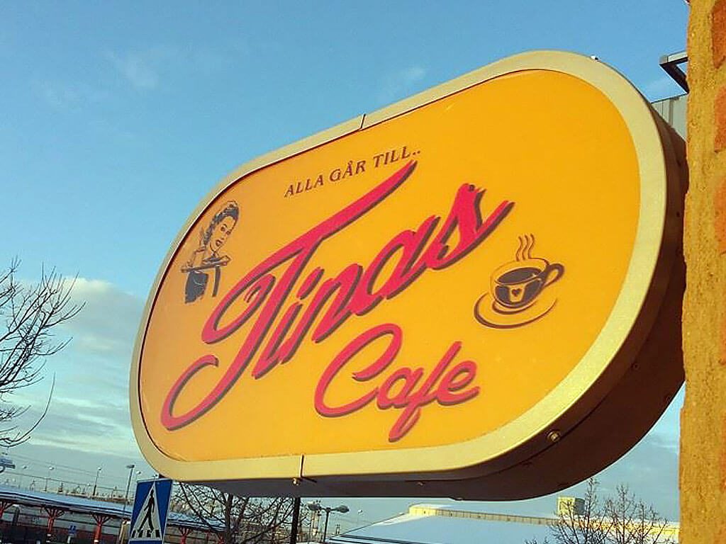 Lördag den 26 augusti klockan 11:00 - 00:00 är Tinas café öppet för sista gången.