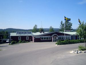 Utsidan av restaurang och hotell Träporten i Borgsjö